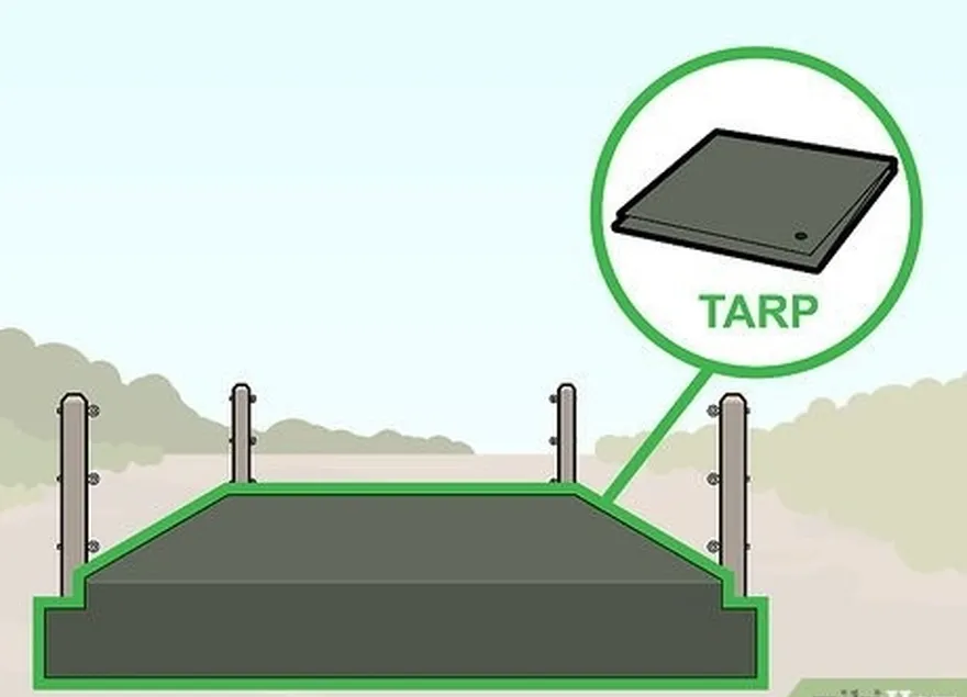 addım 4 mərtəbə üzərində bir tarp qoyun və çərçivənin tərəflərinə bərkidin.