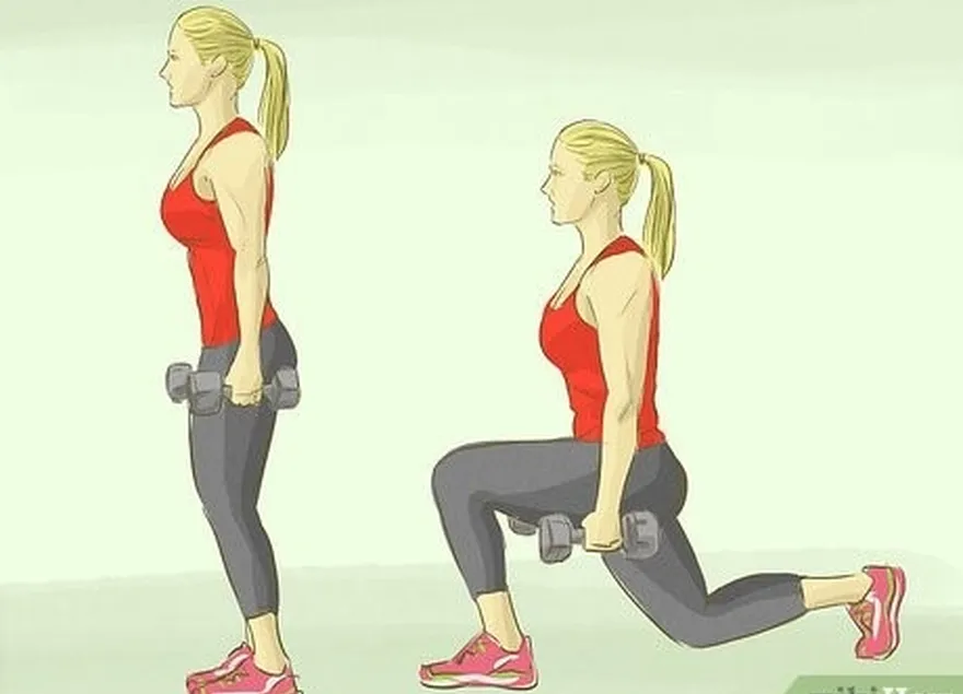 addım 2 dumbbells ilə lunge dəyişkənliyi tətbiq edin.